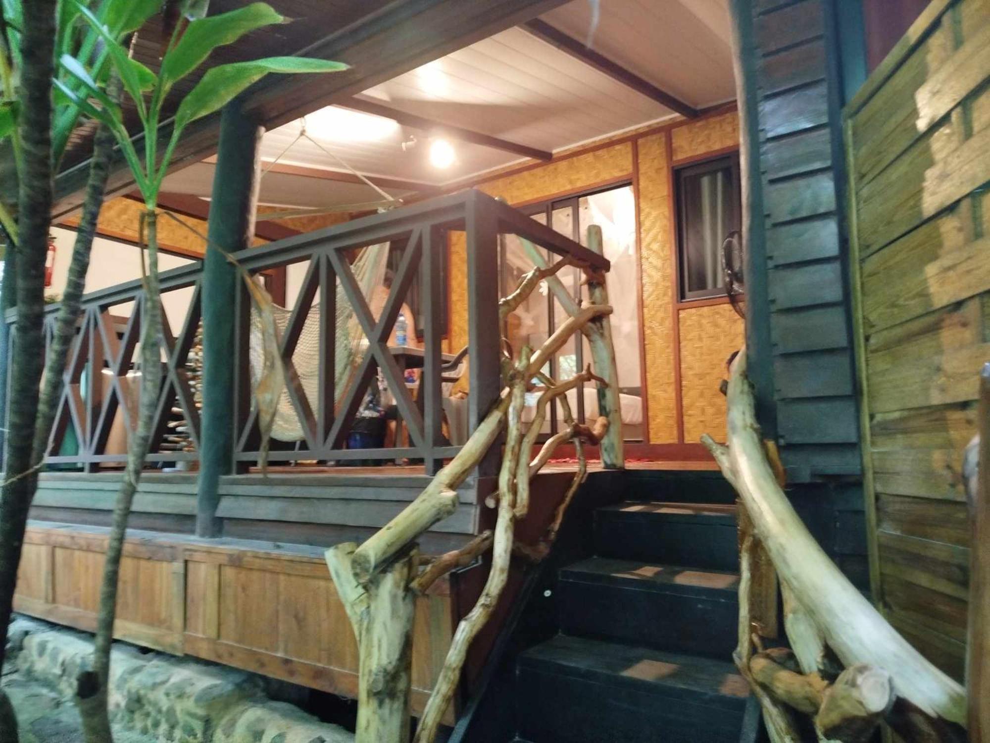Hotel Haere Mai I Te Fare Teavaro Exterior foto