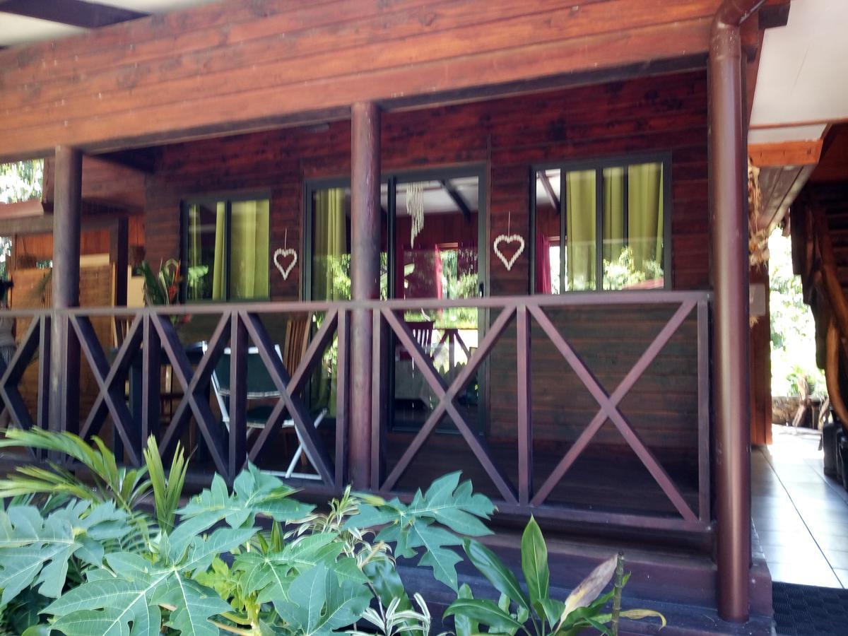 Hotel Haere Mai I Te Fare Teavaro Exterior foto